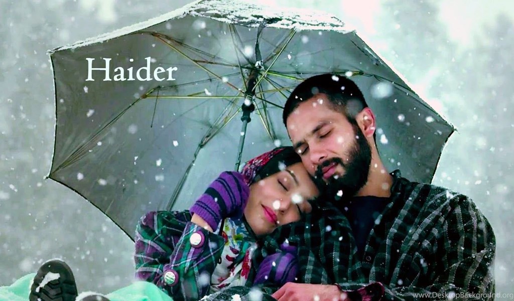 HD wallpaper: Shahid Kapoor New Look In Haider, black and red face paint,  Movies | Wallpaper Flare