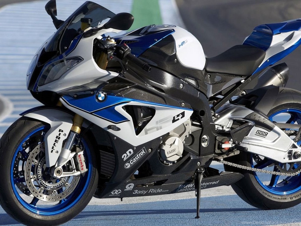 BMW s1000rr ночью