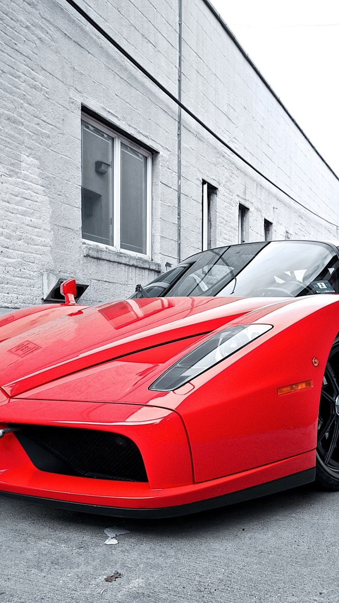 Ferrari Enzo спереди
