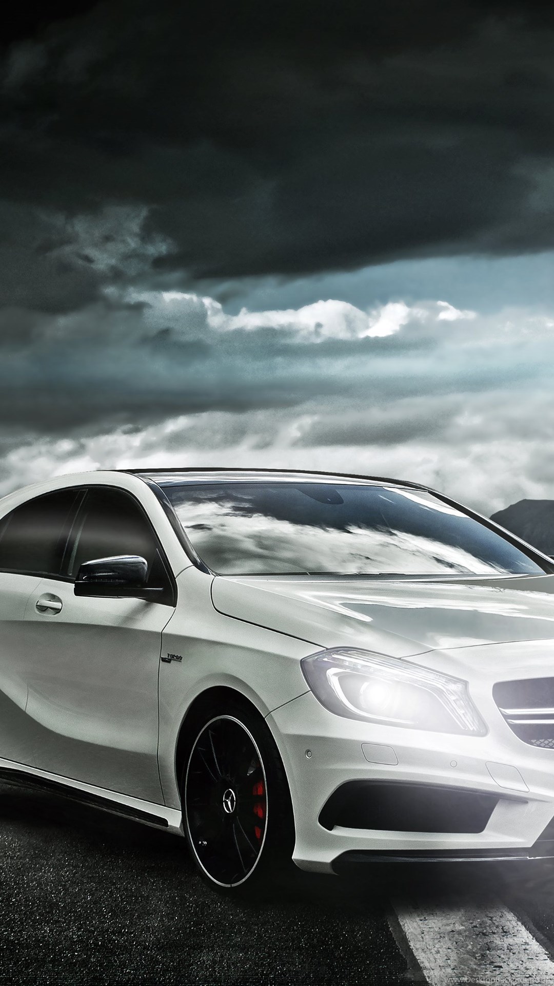 Mercedes AMG 2340 1080