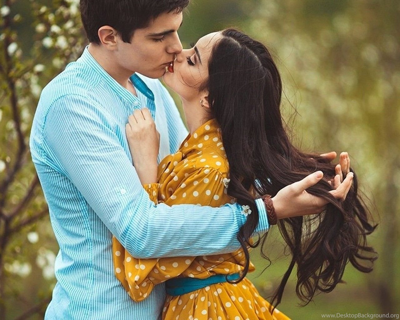 5600 Wallpaper Download Romantic Couple Gratis