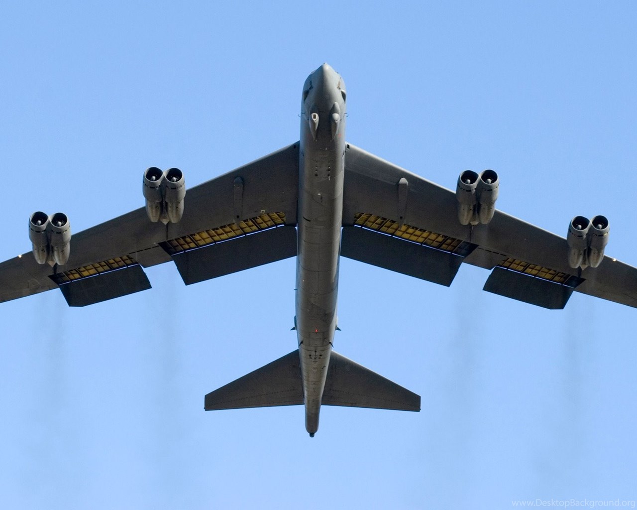 Самолет б 9. Boeing b-52 Stratofortress. B-52h Stratofortress ВВС США. Стратегический бомбардировщик b-52h Stratofortress. Boeing b-52 Stratofortress фото.