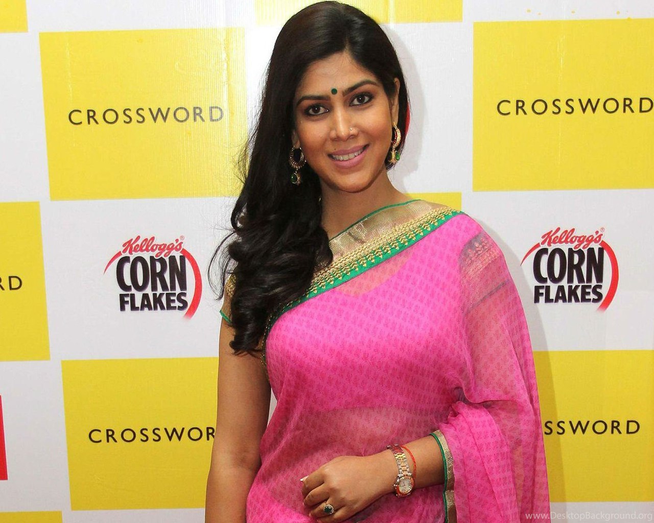 Download Sakshi Tanwar Television Actress HD Wallpapers Popular 1280x1024 D...