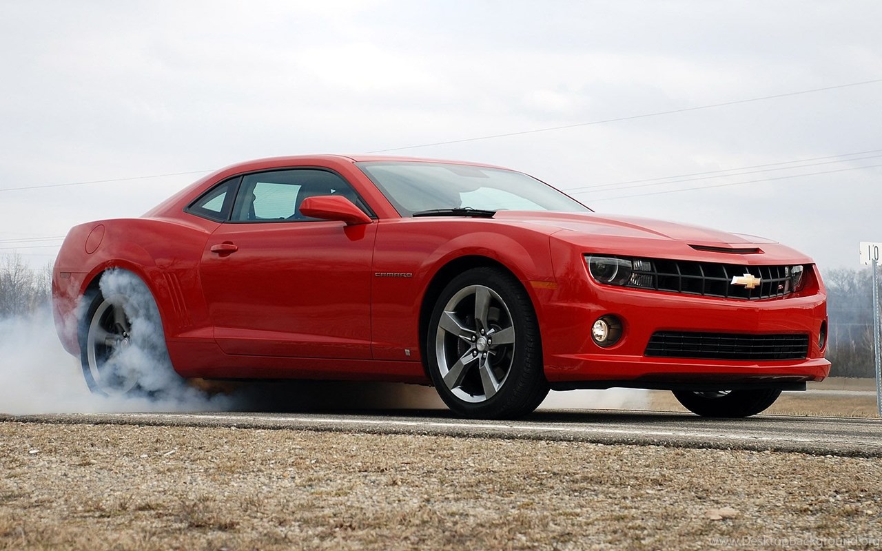 Chevrolet Camaro SS красный 2010