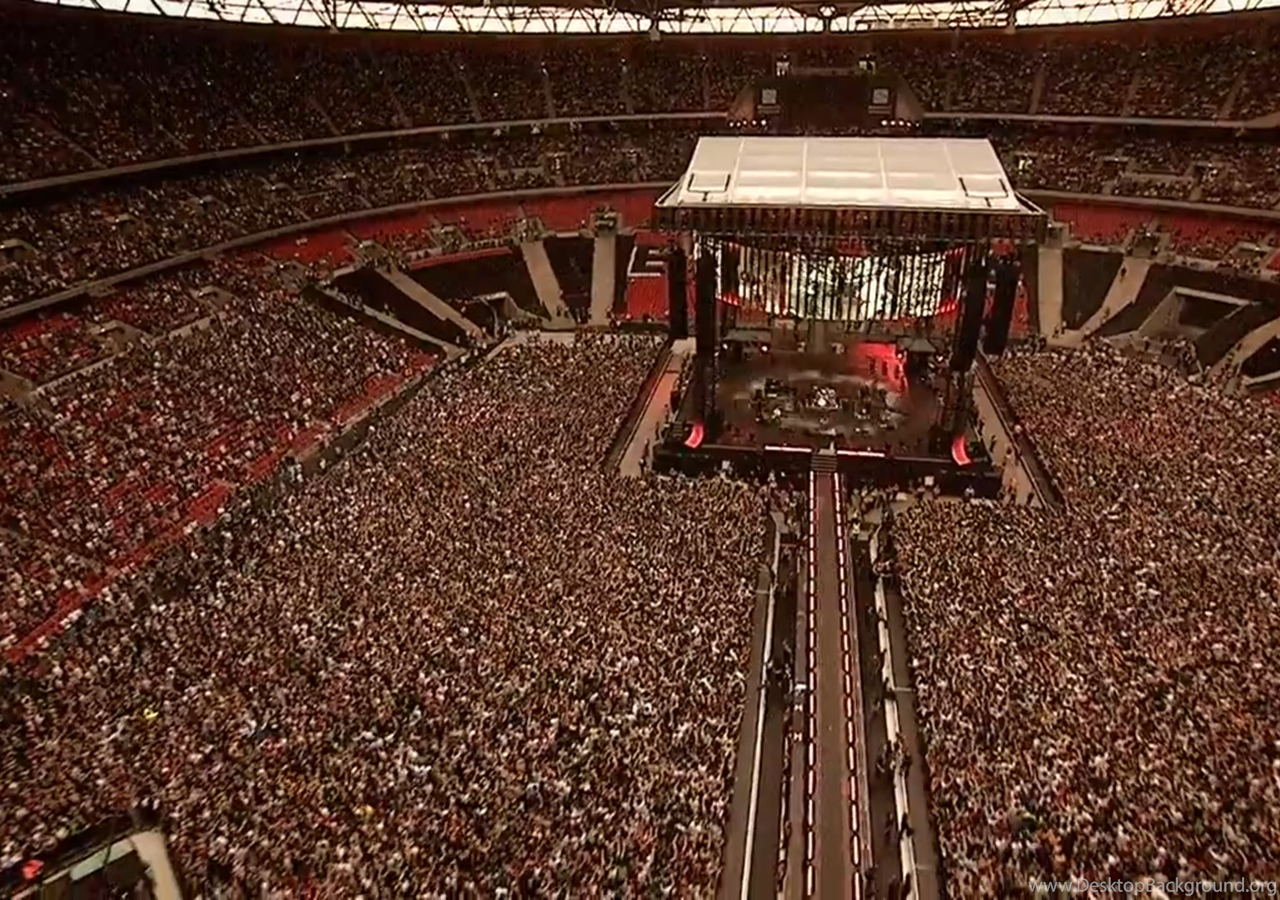 Фредди стадион уэмбли. Wembley Stadium 1986. Wembley Stadium концерт. Queen концерт на стадионе Уэмбли. Квин стадион Уэмбли посетило.