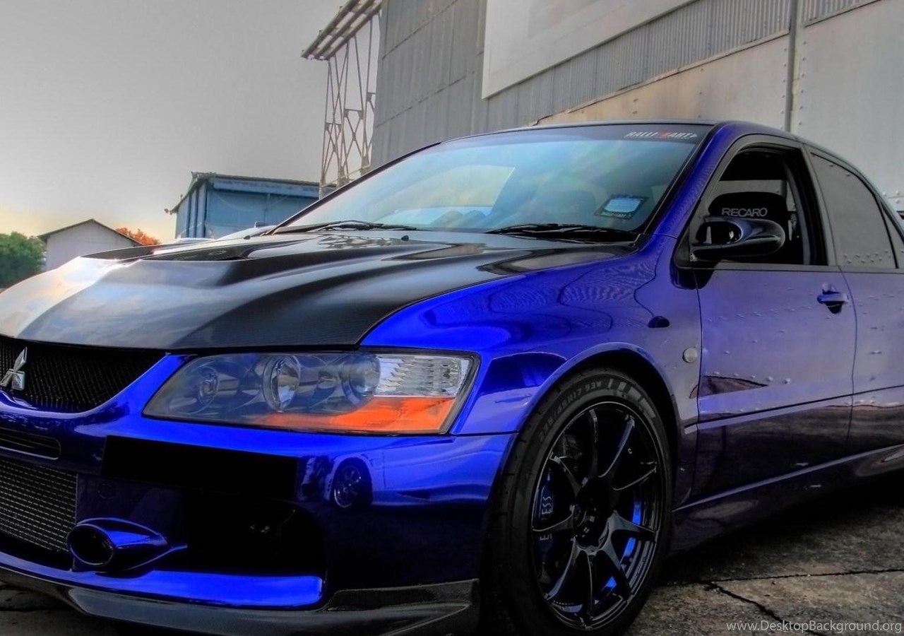 Mitsubishi Lancer Evolution 9 синий