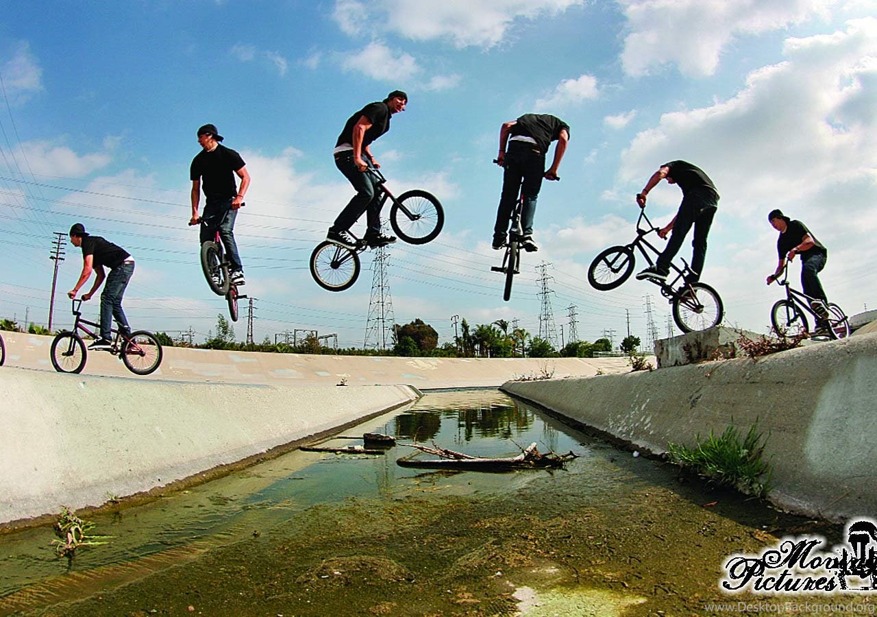 BMX трюк на стол