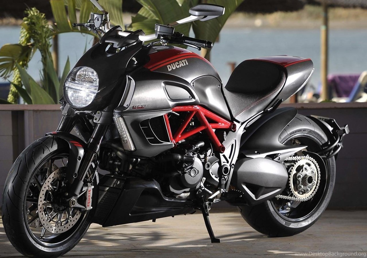 Мотоцикл Дукати x Diavel