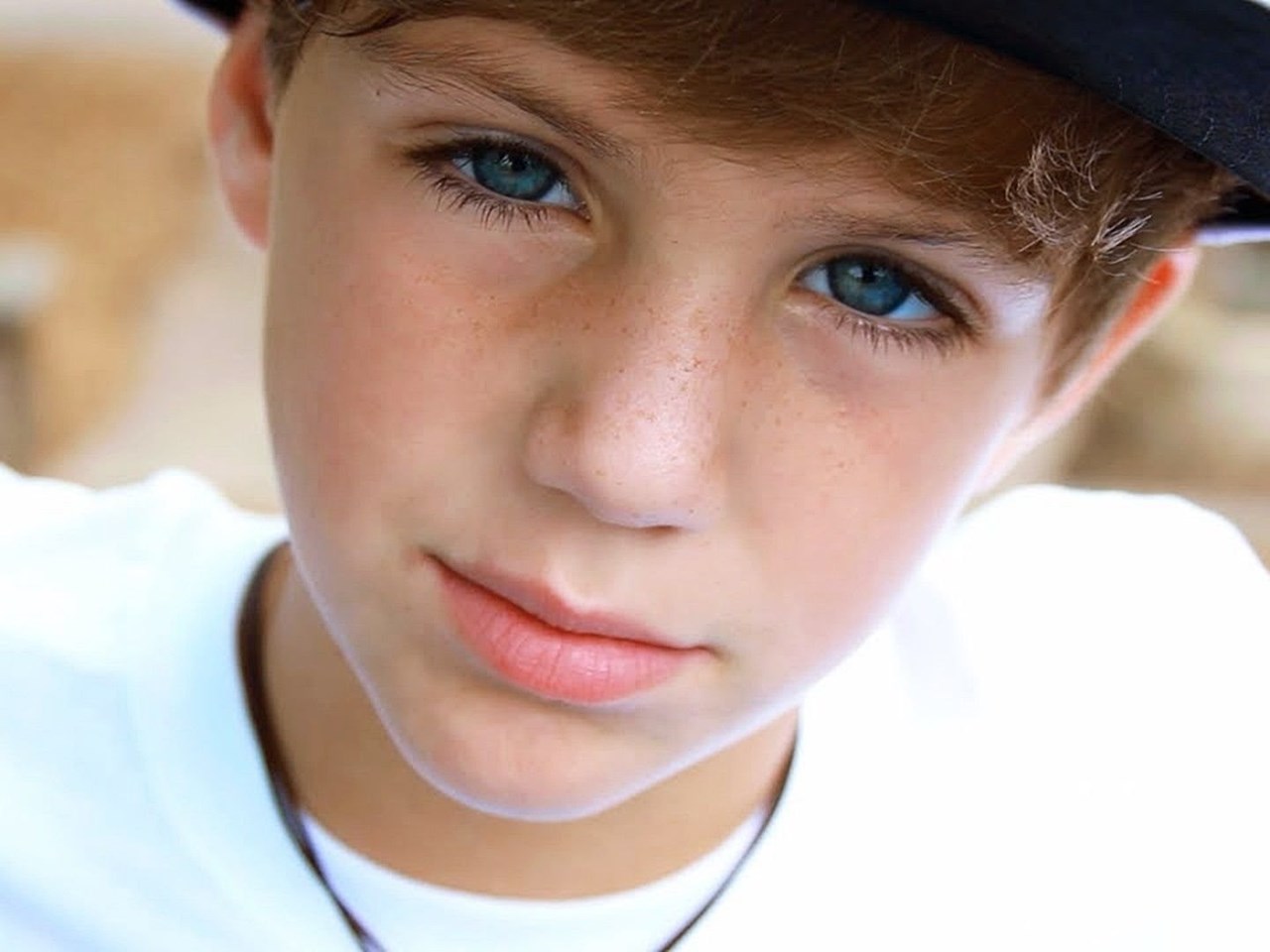 Download MattyB Phone Number REAL Celebrity Phone Numbers Fullscreen Standa...