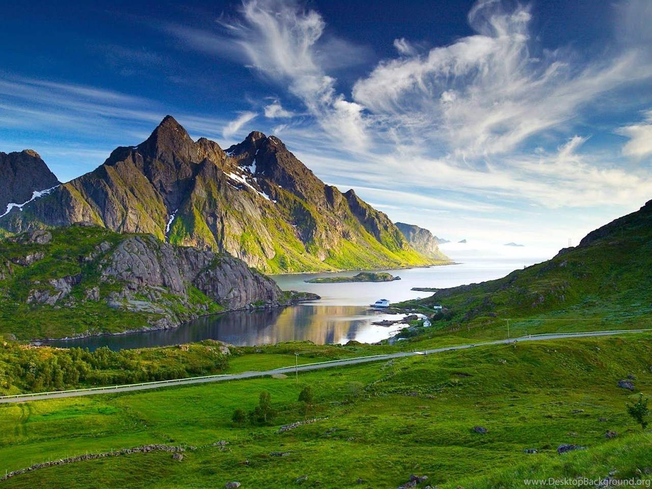 Kumpulan Foto Gambar Wallpapers Keren Untuk Laptop Dan Komputer Desktop Background