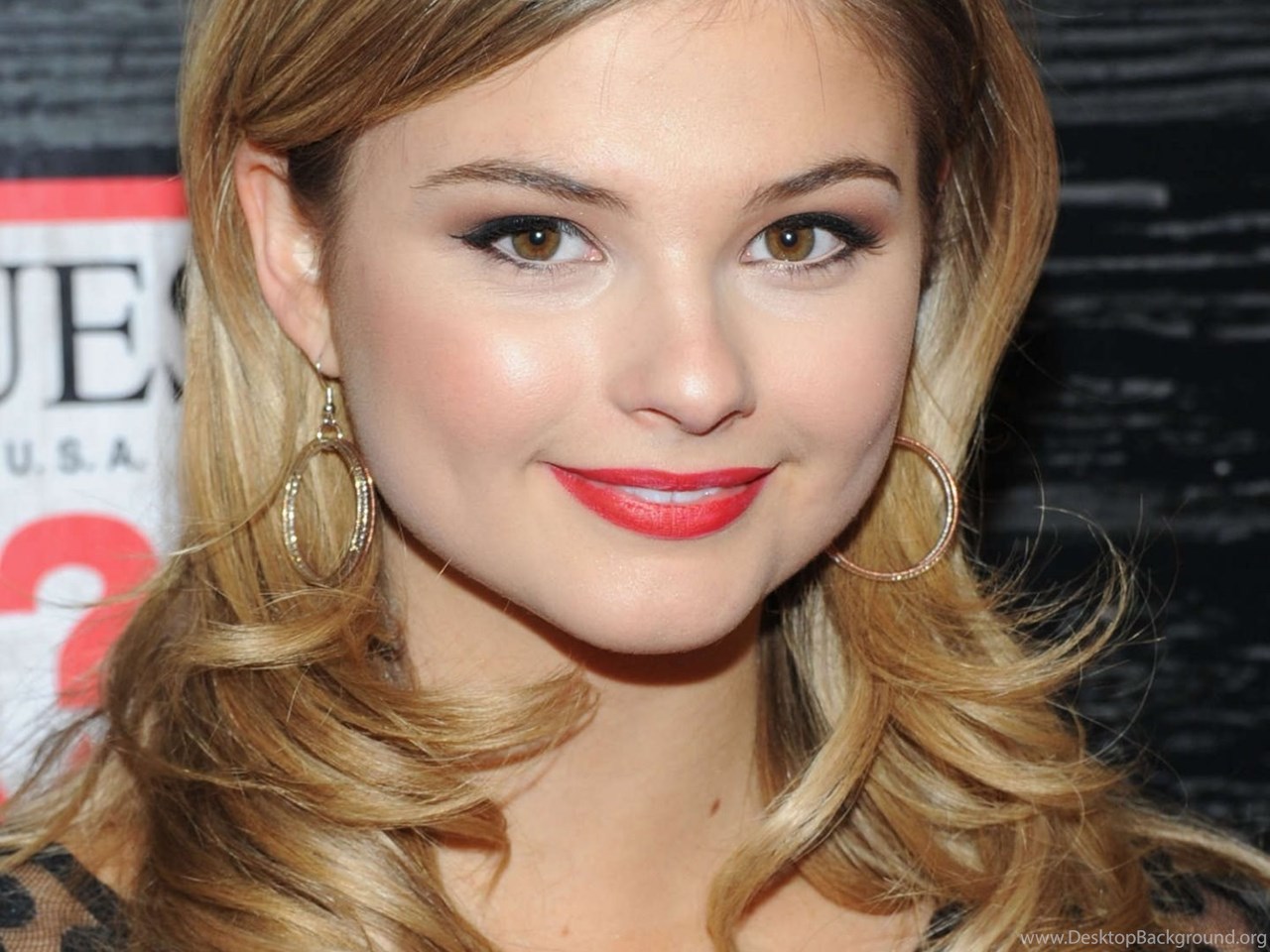 Download Hot American Actress And Model Stefanie Scott High Definition ... 
