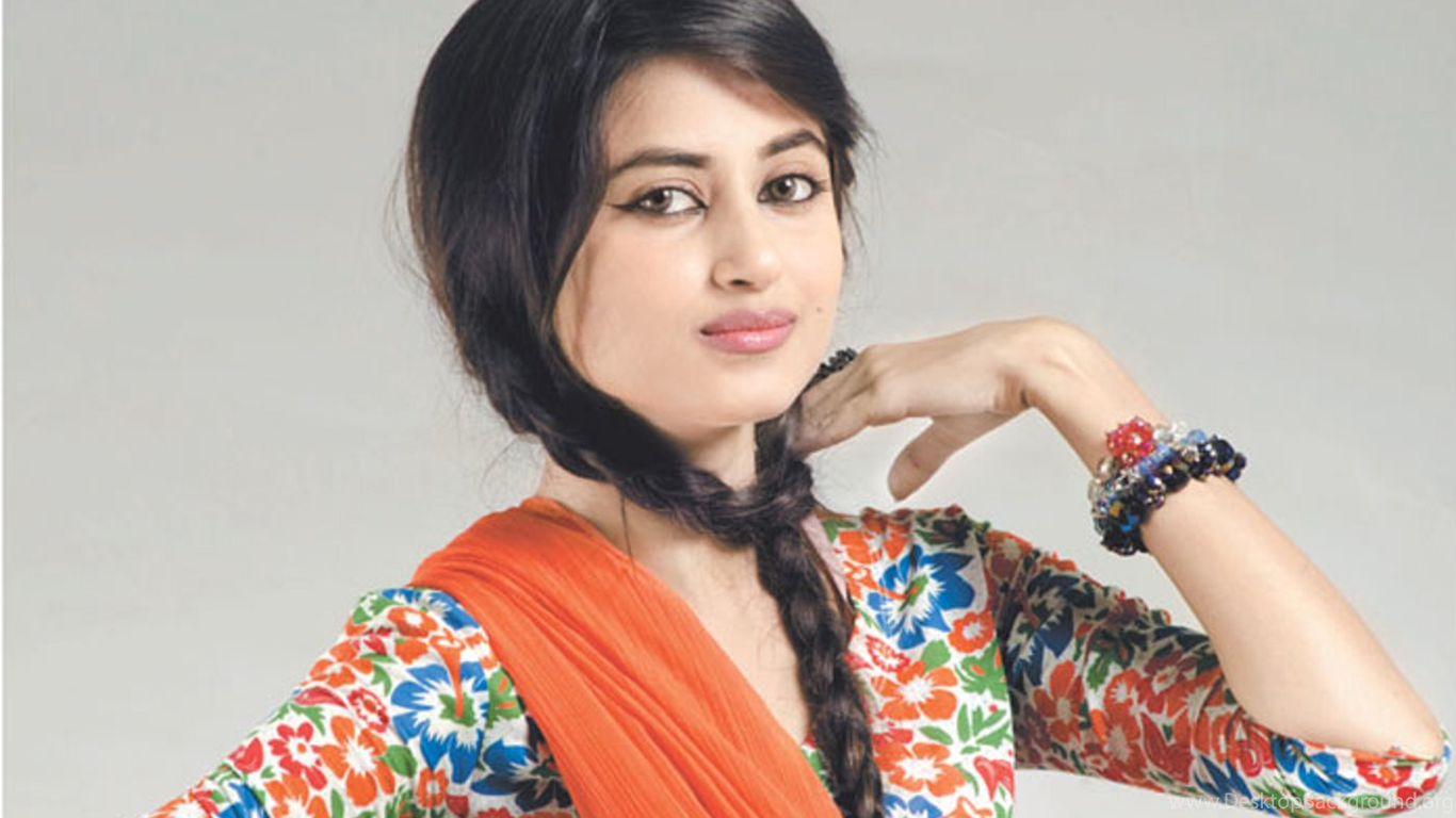 Pakistani very girls beautiful Hot Pakistani