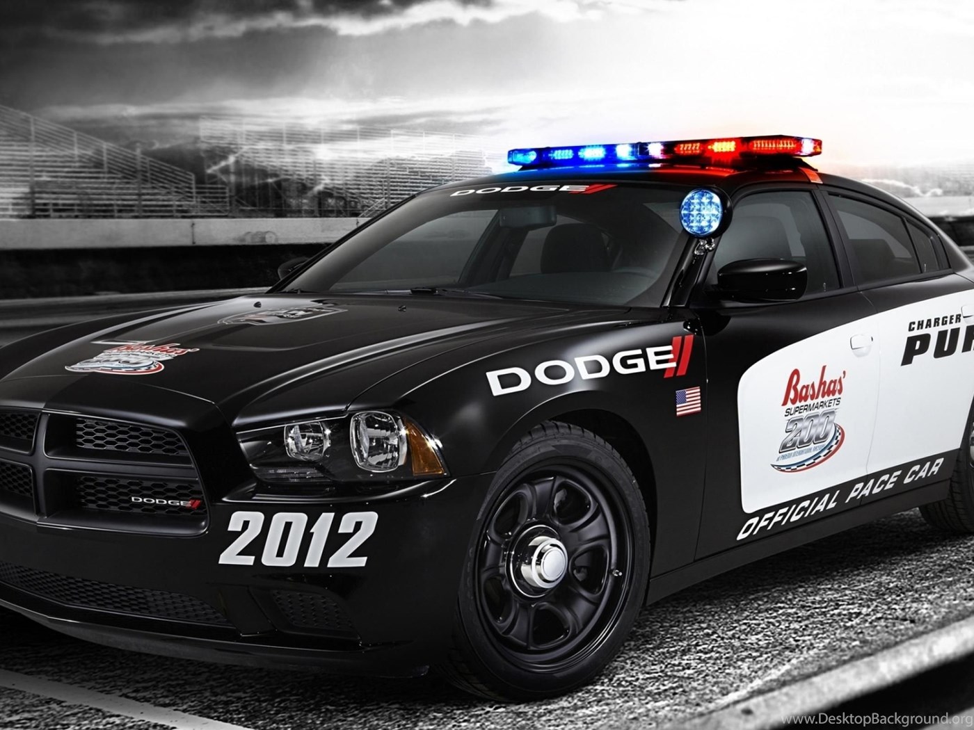 Хочу полицейскую машину. Додж Чарджер полиция. Dodge Charger 2013 Police. Полицейский Додж Чарджер. Додж Чарджер 2012 Police car.