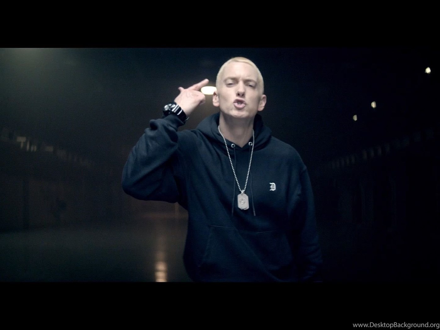 Рэп клипы 2024. Эминем Rap God. Эминем рэп год. Бог рэпа. Клип Эминема Rap God.