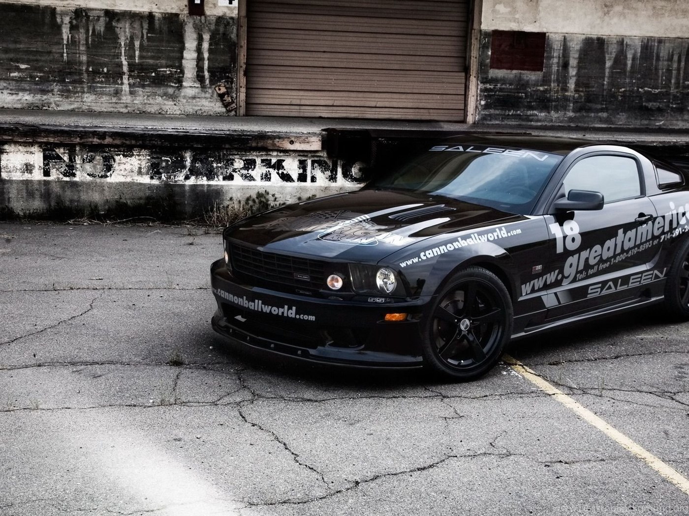 Стритрейсерский Ford Mustang