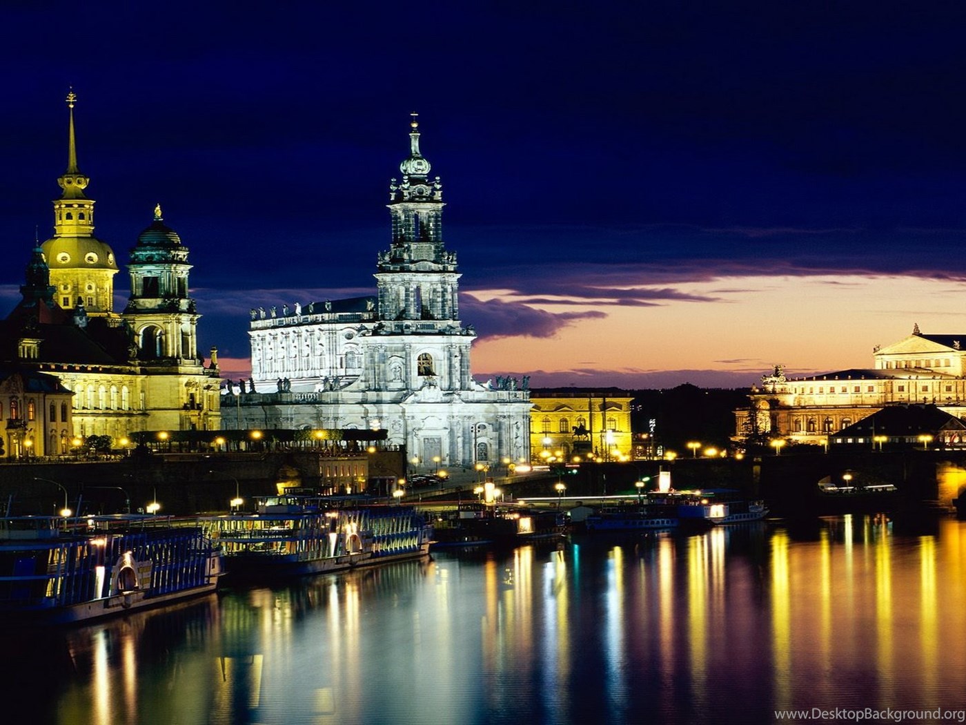 Berlin die hauptstadt von deutschland. DDR Wallpaper.