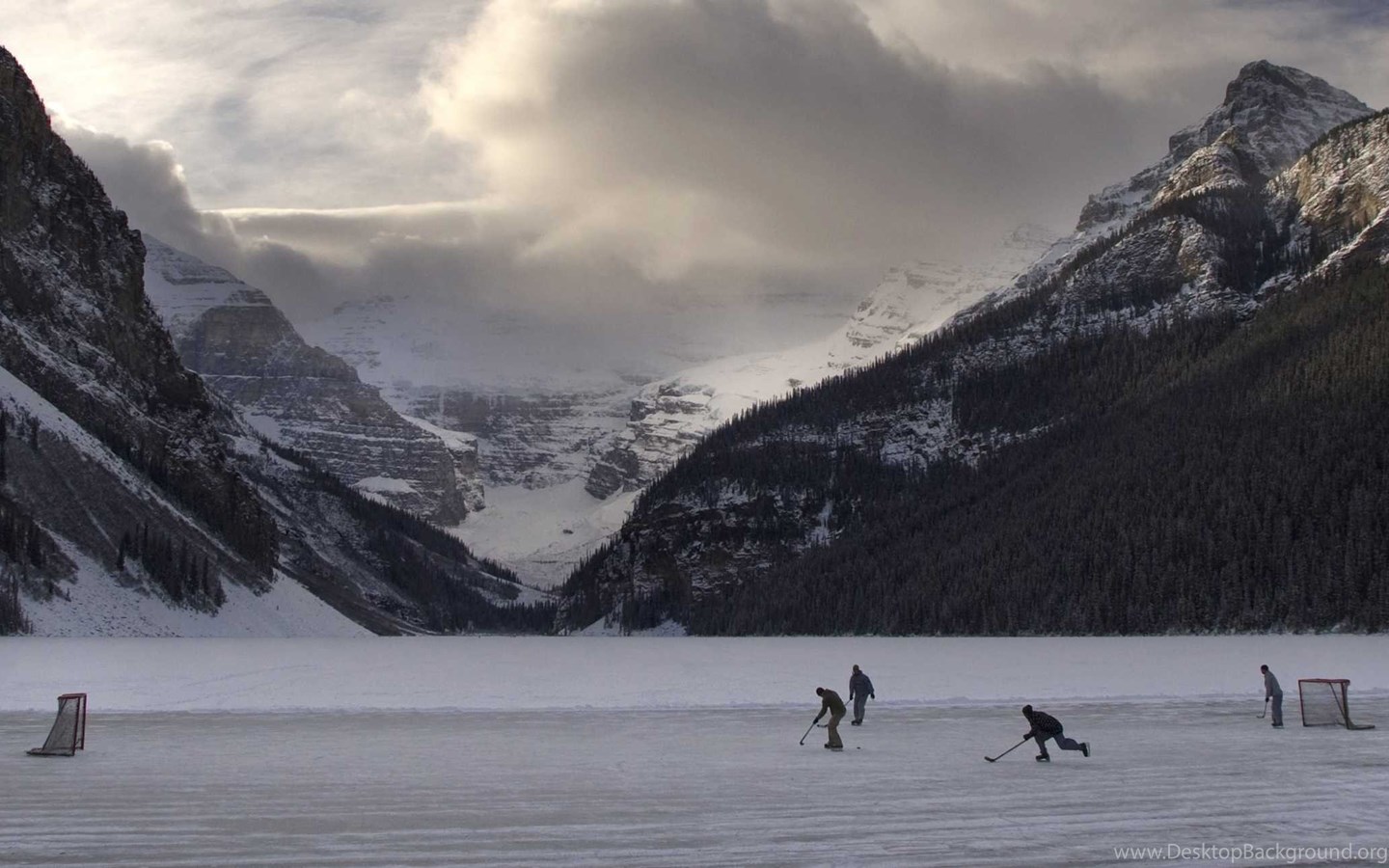 Canadian Pond Hockey