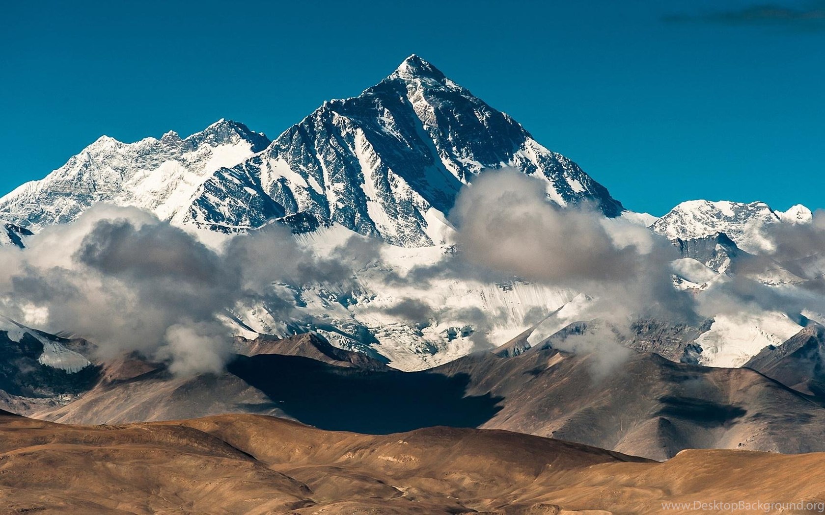 Картинки высокие горы. Гималаи Эверест Джомолунгма. Гора Эверест (Джомолунгма). Гималаи. Тибет Эверест Гималаи. Непал Гималаи.