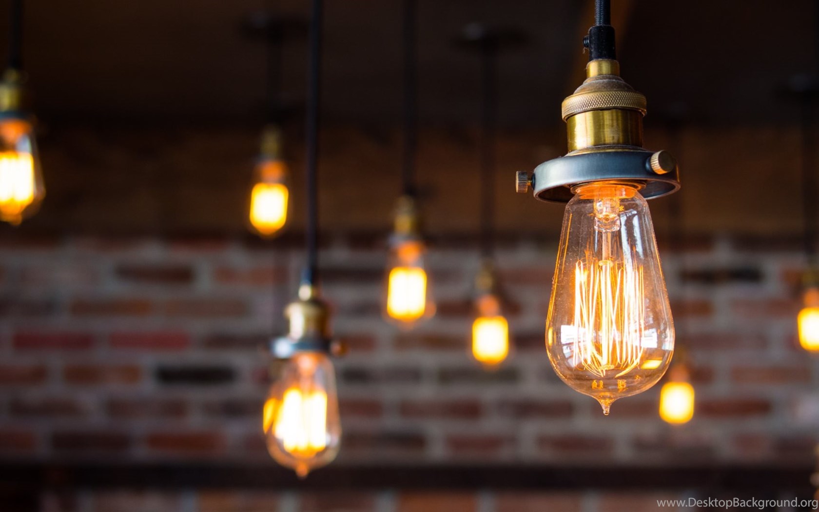 Light bulb lighting