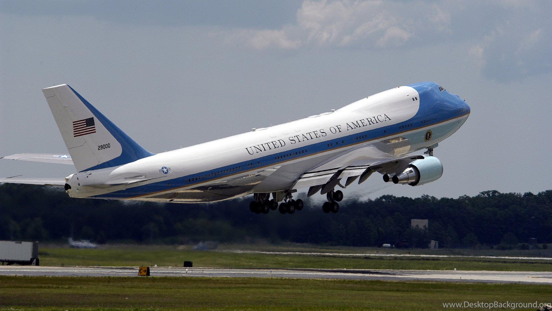 Air Force One Desktop Background