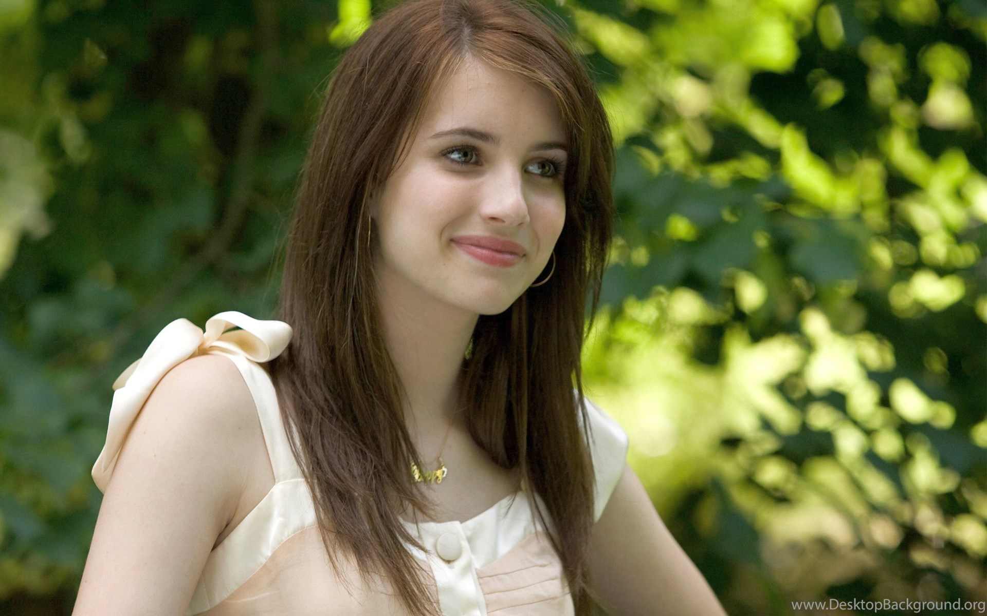 Sweet girls me. Эмма Робертс. Эмма Робертс шатенка. Эмма Робертс оторва. Эмма Робертс фото.