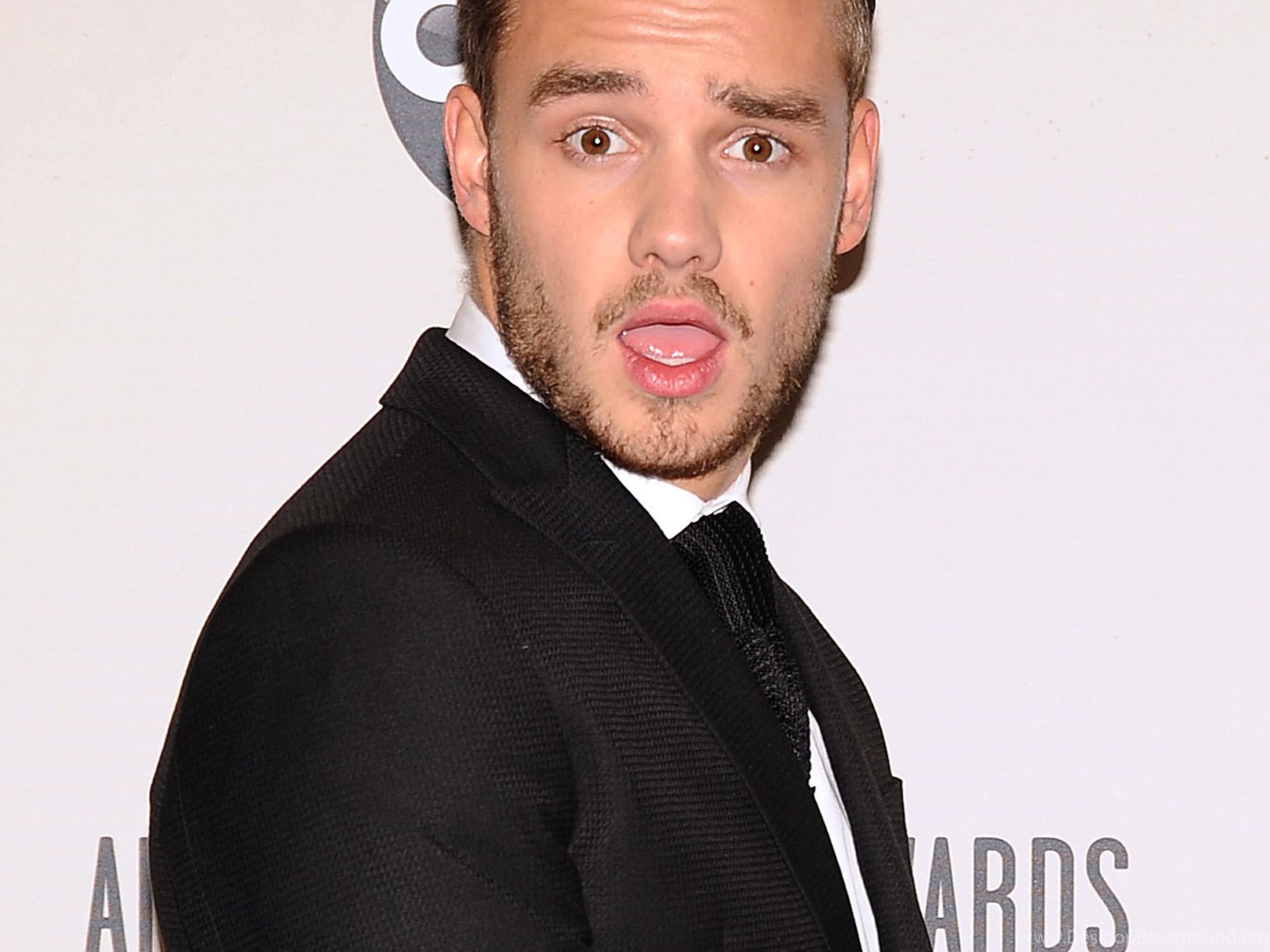 Download Amazing Liam Payne 4K Wallpapers Fullscreen Standart 4:3 2000x1500...