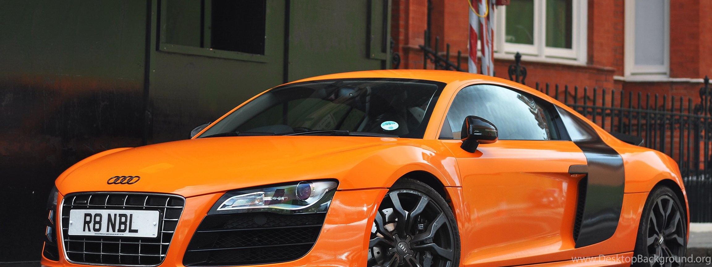 Audi r8 Racing Orange