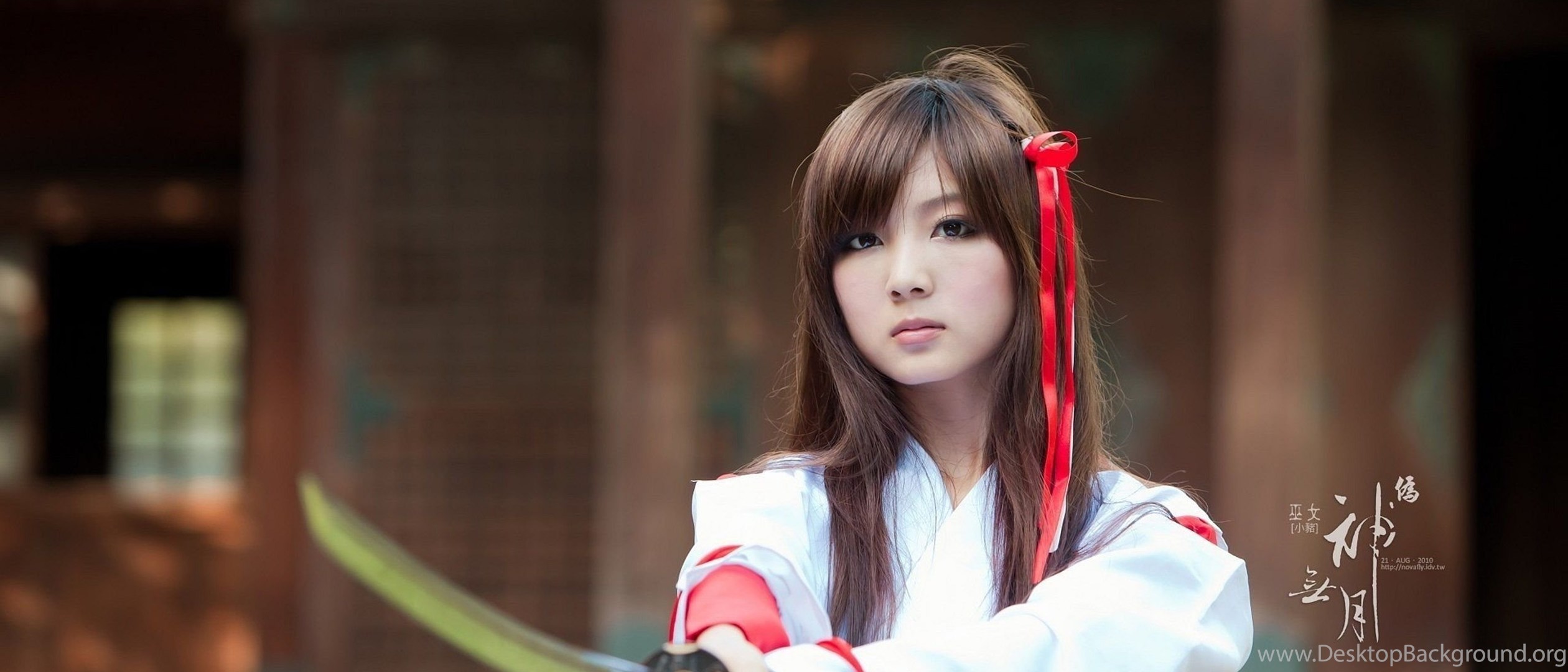 Asian cosplay girl. Онна-бугэйся. Красивые японки. Девушка с катаной.