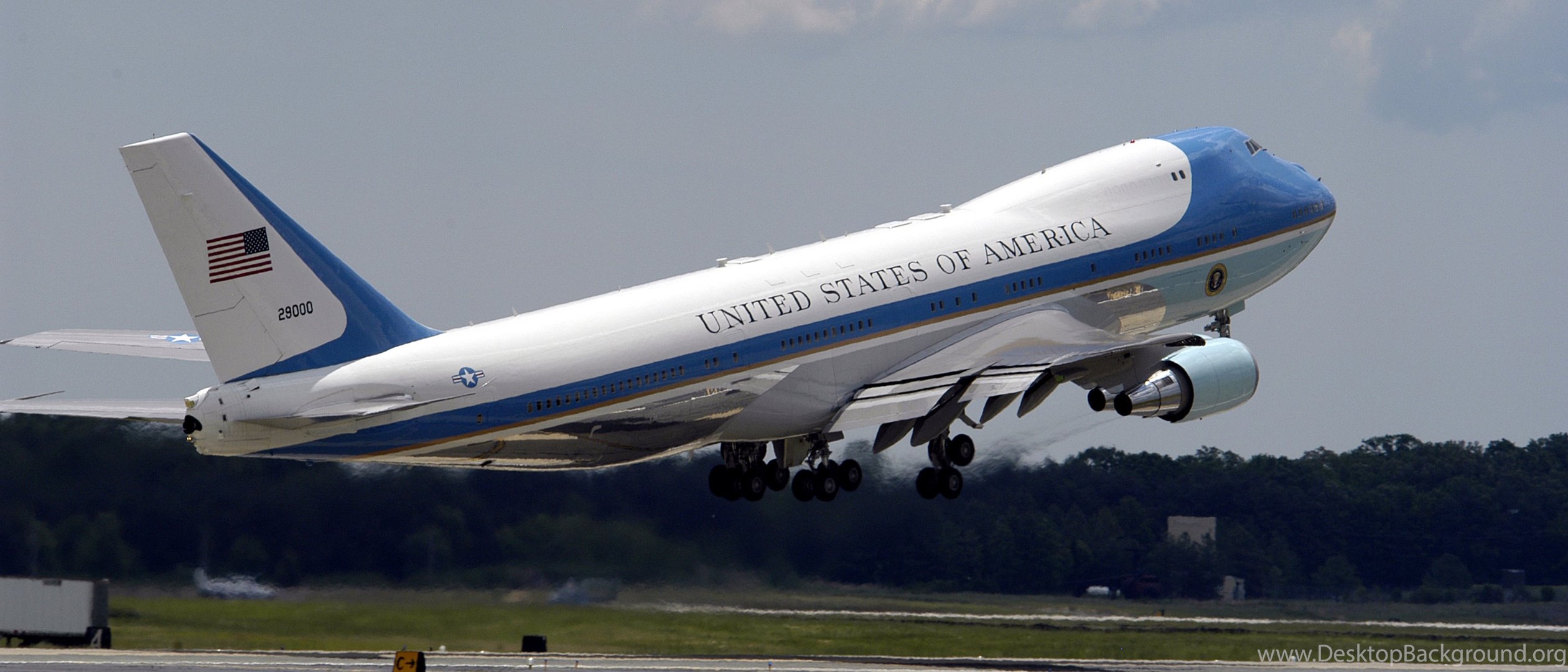 Air Force One Desktop Background