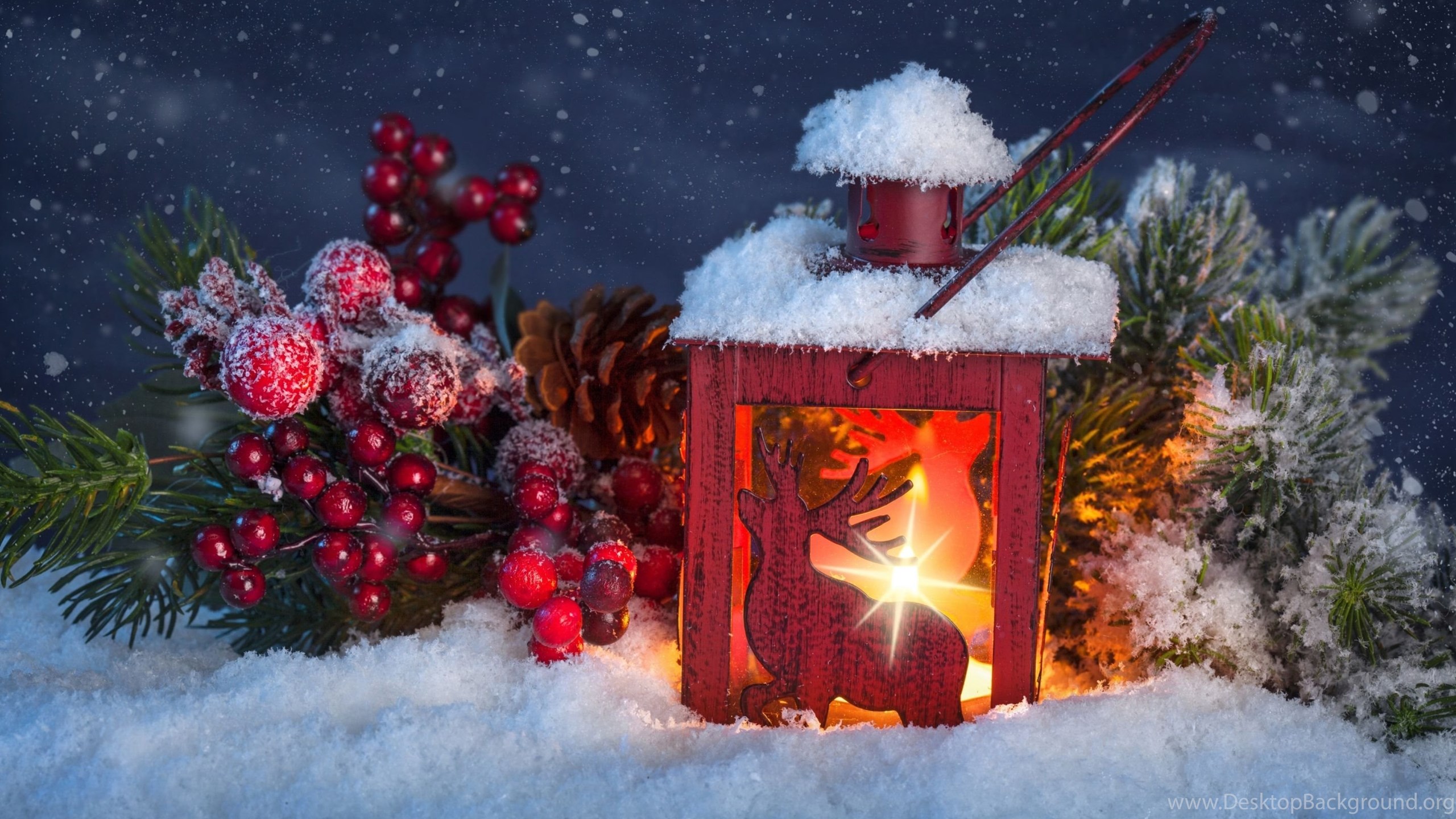 Christmas Mac Wallpapers Desktop Background The altools christmas desktop wallpaper 2005 features santa and rudolph taking a well this colorful desktop wallpaper is guaranteed to brighten your christmas computing and bring you a 4. desktopbackground org
