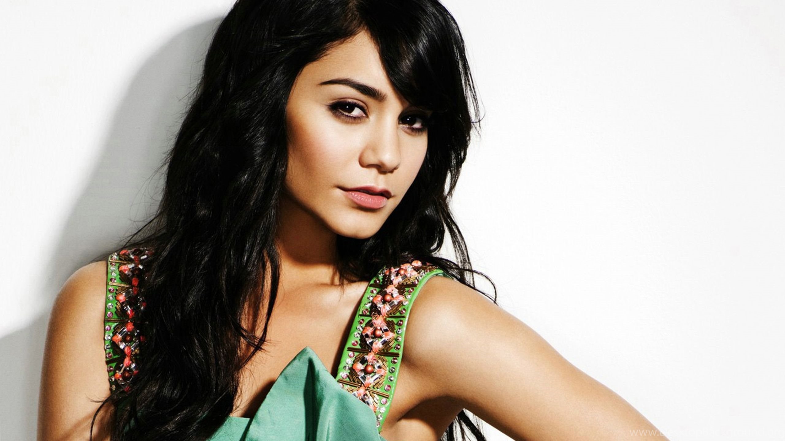 Vanessa Hudgens Hd Wallpaper Jpg Desktop Background