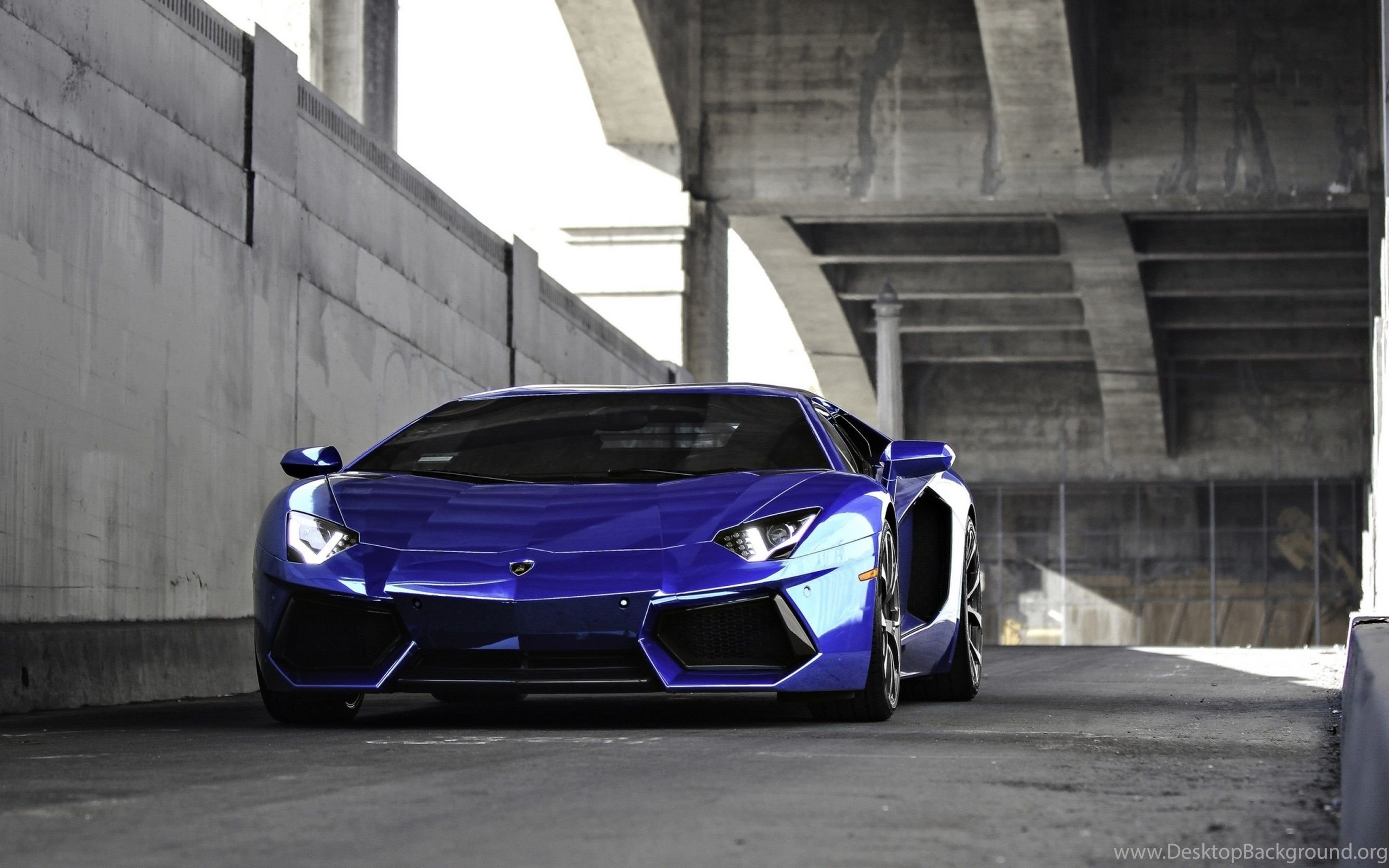 Ламборджини песня. Lamborghini Aventador lp700-4 Blue. Ламборджини Aventador LP 700-4 синяя. Ламборгини авентадор s синий. Ламборгини авентадор синяя ночной.