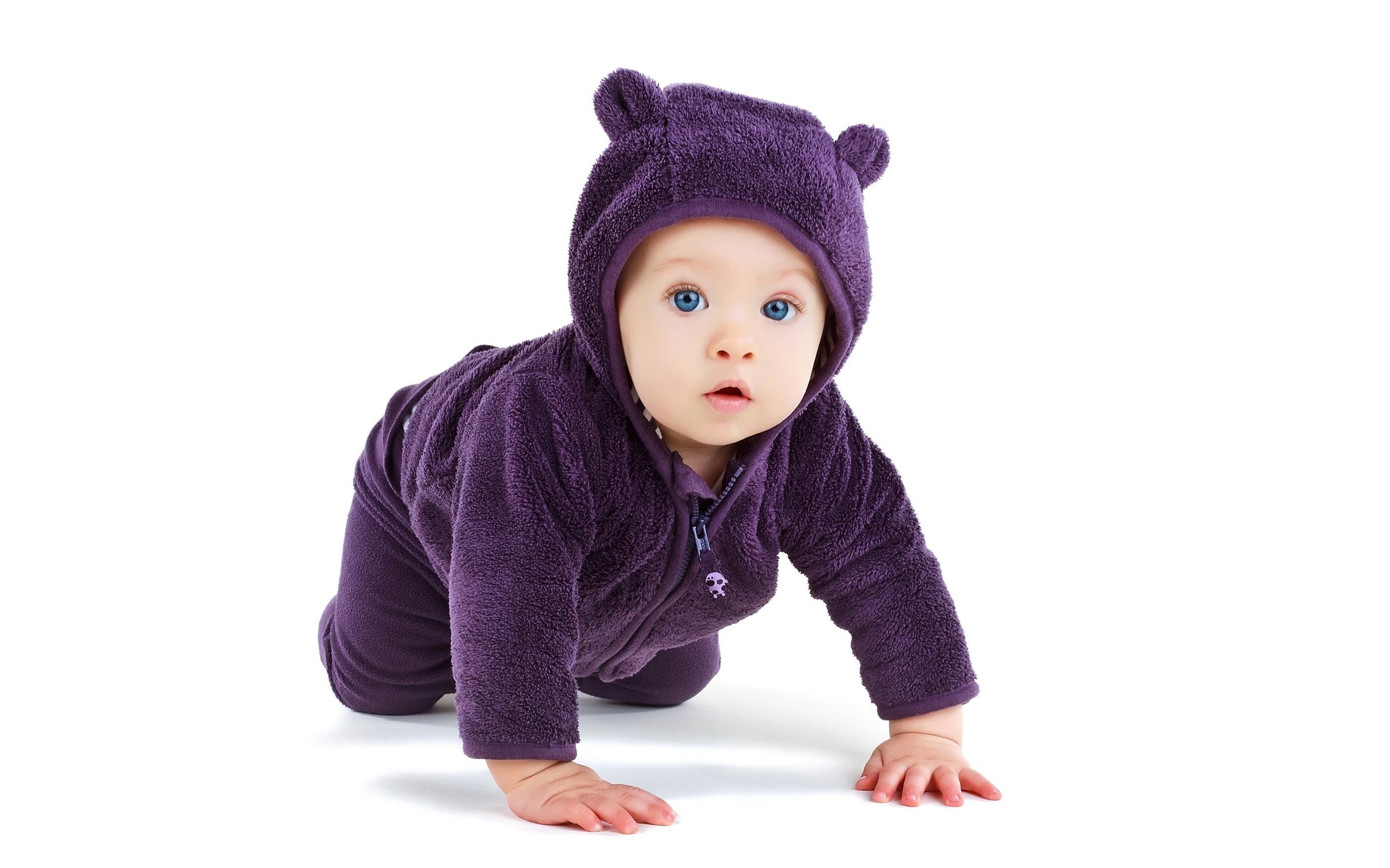Download Cute Baby Child Wallpapers Widescreen Widescreen 16:10 2560x1600 D...