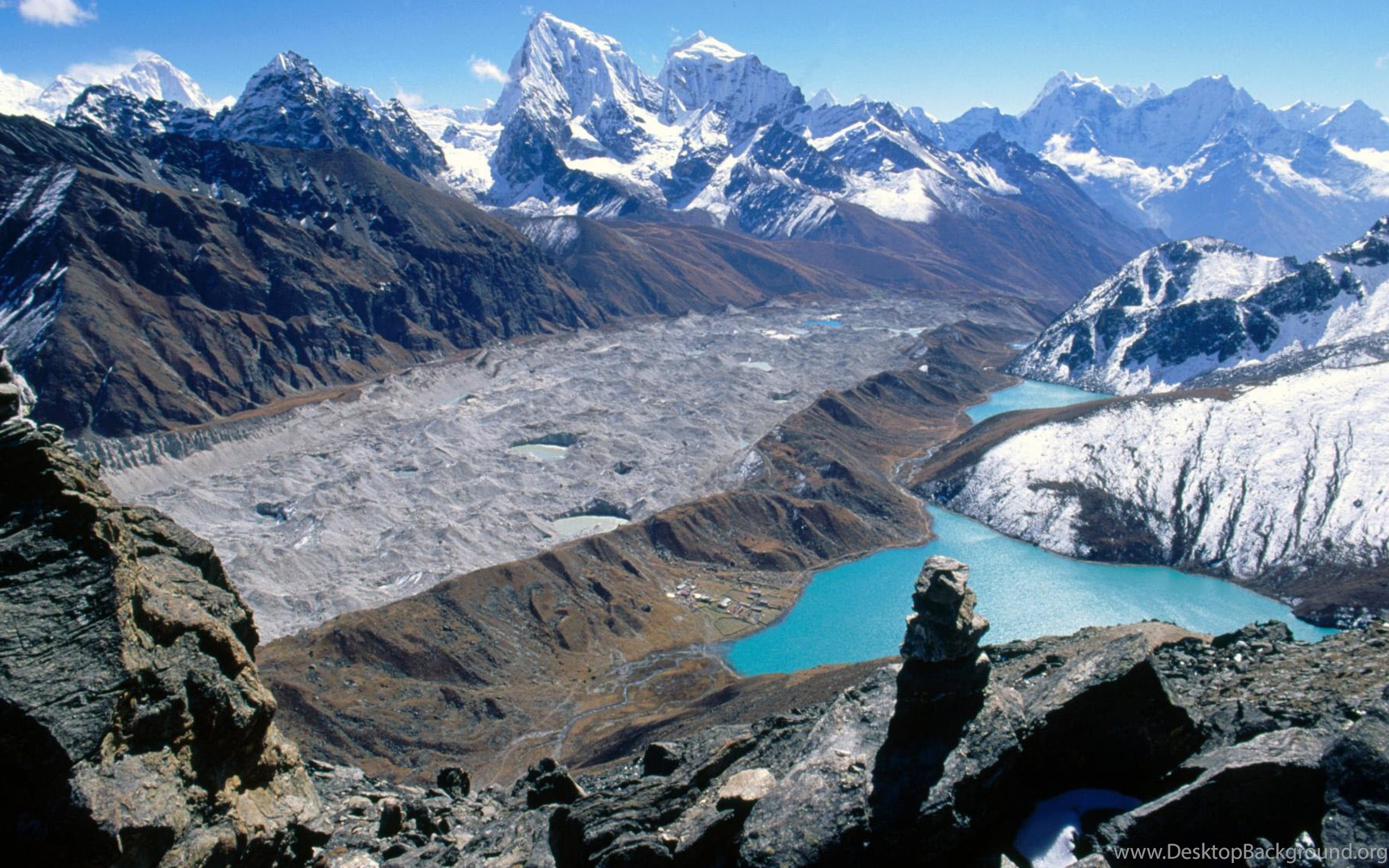 Гималаи озера. Непал Гималаи. Гималаи рельеф. Озеро Гокио. Азия Гималаи.