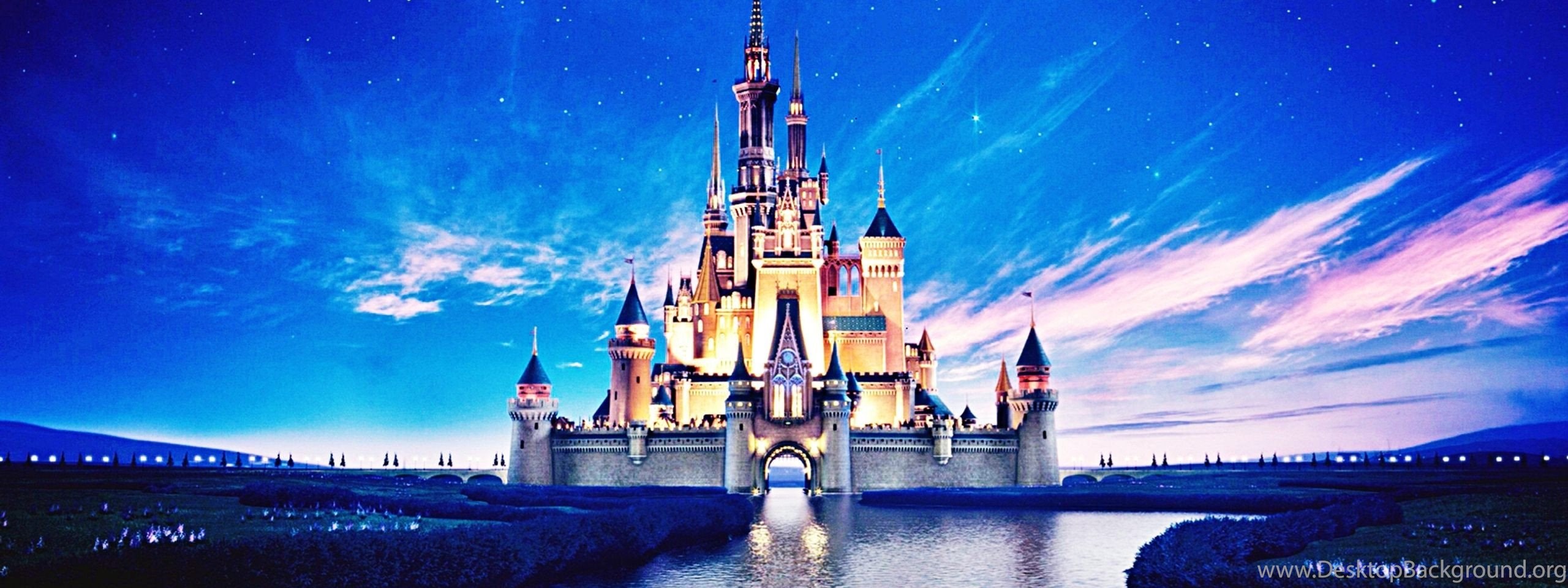 Disneyland Castle Wallpaper Desktop Background Assigning different wallpapers for each monitor was so easy in windows 8. disneyland castle wallpaper desktop