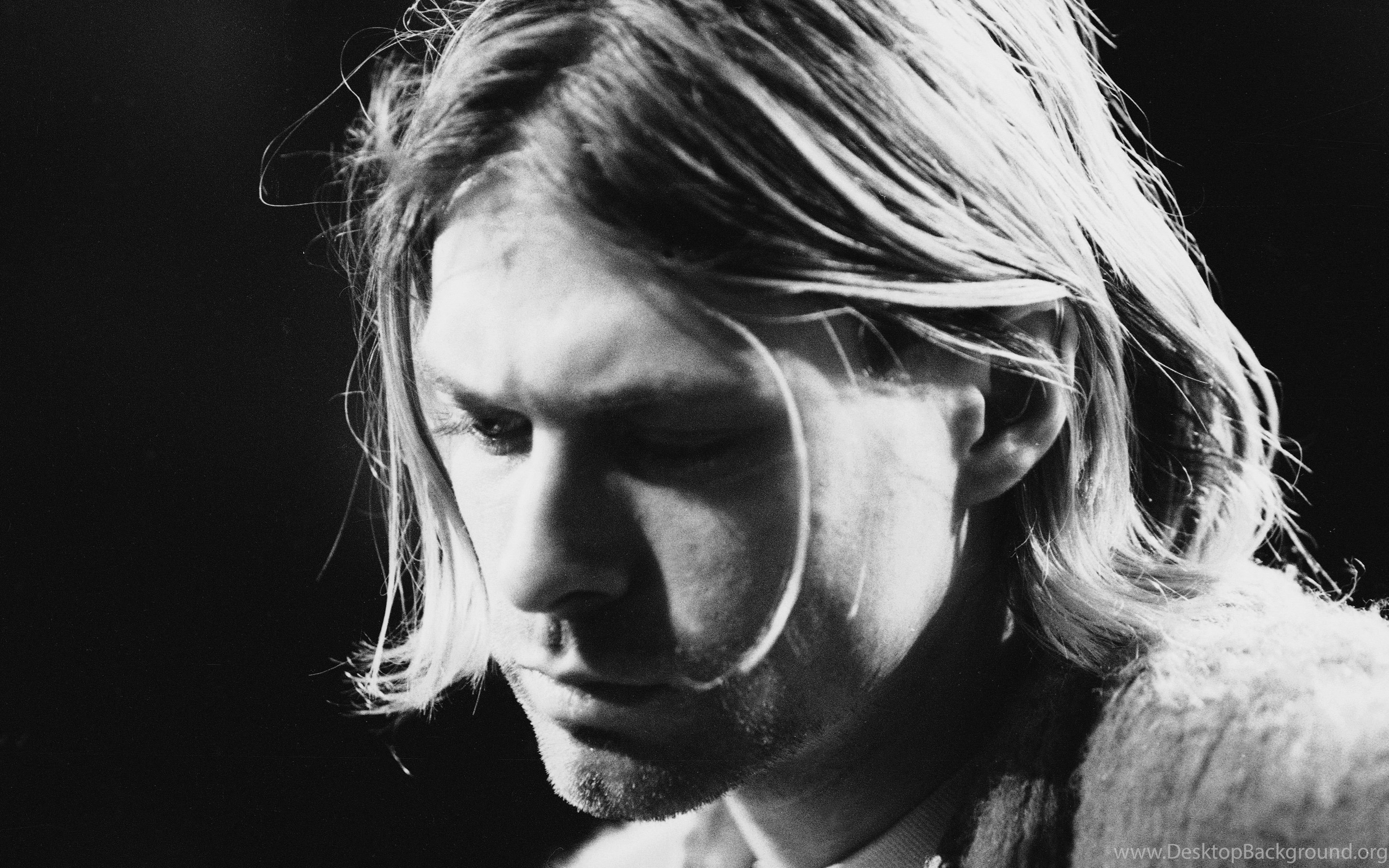 Nirvana pissing. Курт Кобейн. Курт Кобейн и Nirvana. Nirvana Kurt Cobain. Курта Кобейна Нирвана.