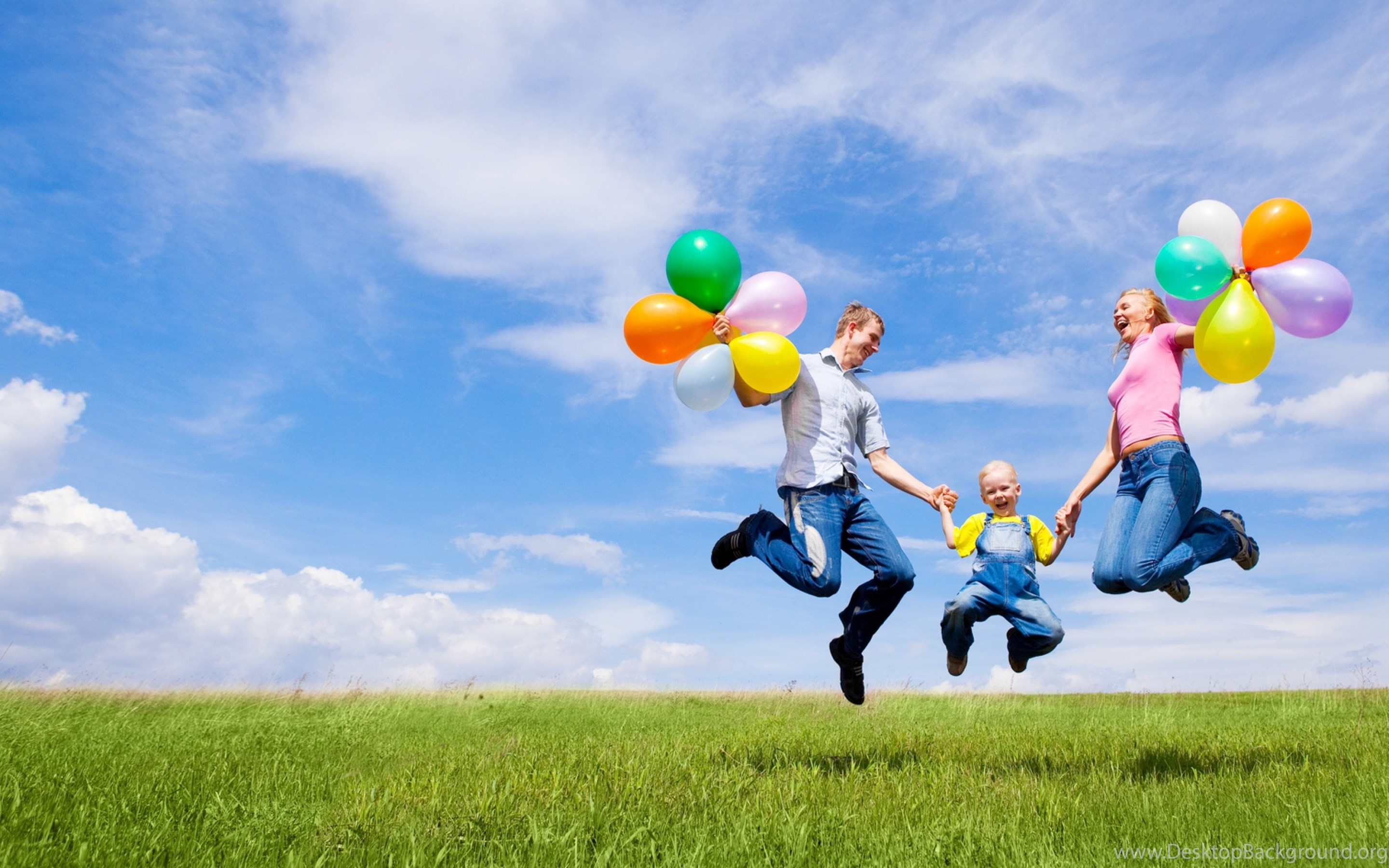 День рождения 15 мая. Международный день семьи. Воздушные шары для детей. День семьи 15 мая. Международный день семь.