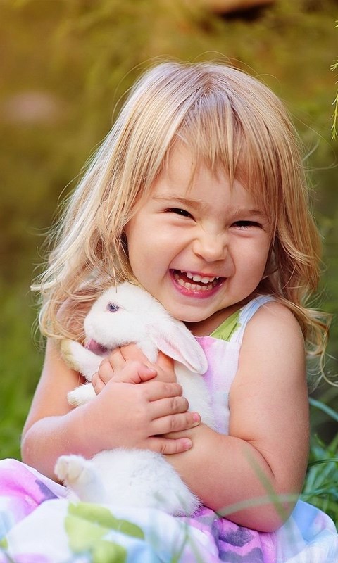 Cute Baby Girl Smile Wallpapers With Rabbit Desktop Background