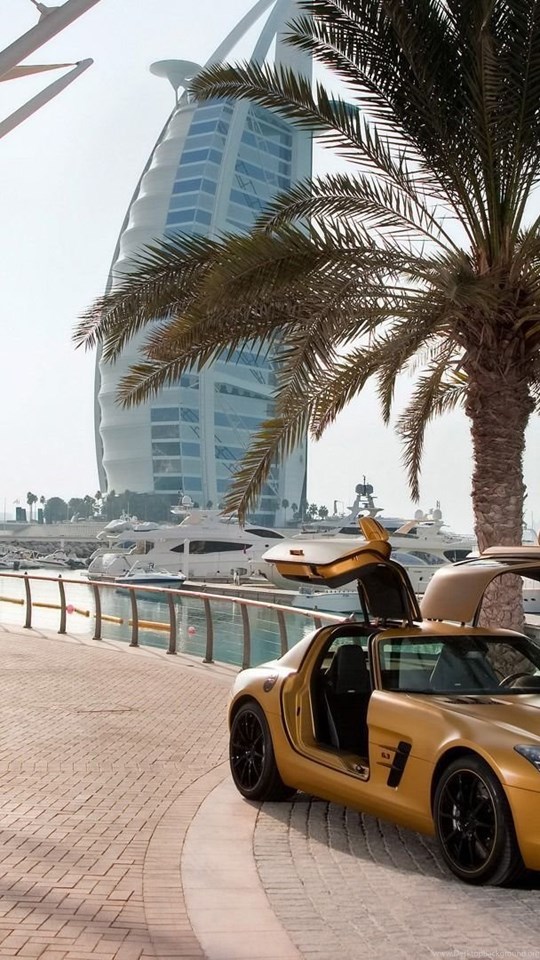 Mercedes SLS Dubai