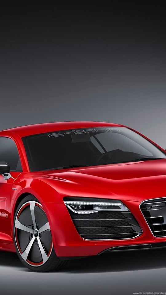 Машина Audi r8 e tron