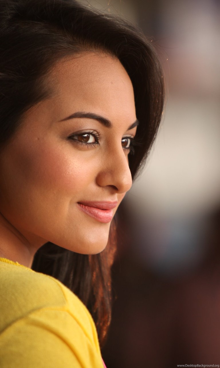 34 Download The Sonakshi Sinha Bollywood Actress HD Wallpapers  Desktop  Background