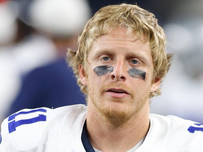 Cowboys Cole Beasley Defends Wife After She Trolls His Twitter Desktop Background