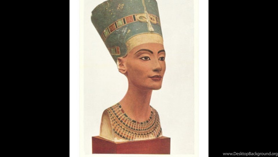 Песня песок и нефертити час. Queen Nefertiti. Нефертити с волосами. Портрет Нефертити Автор. Как выглядела Нефертити.