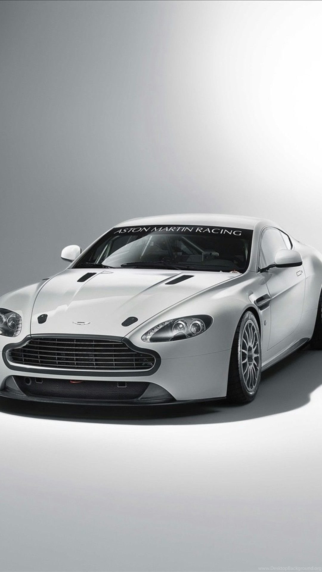 Aston Martin Racing Iphone 4 Wallpapers And Iphone 4s Wallpapers