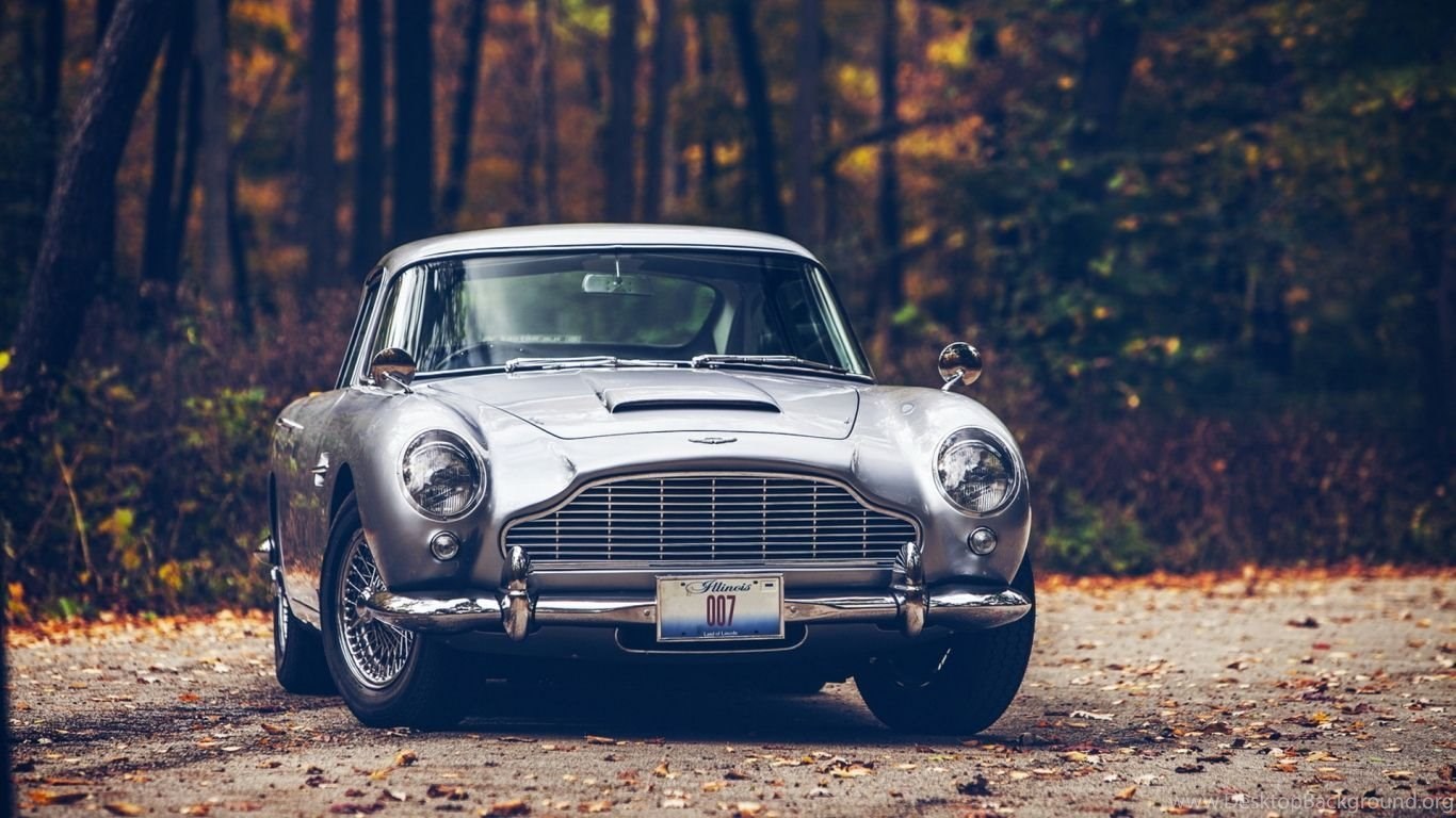 Car wallpaper deals 1366x768