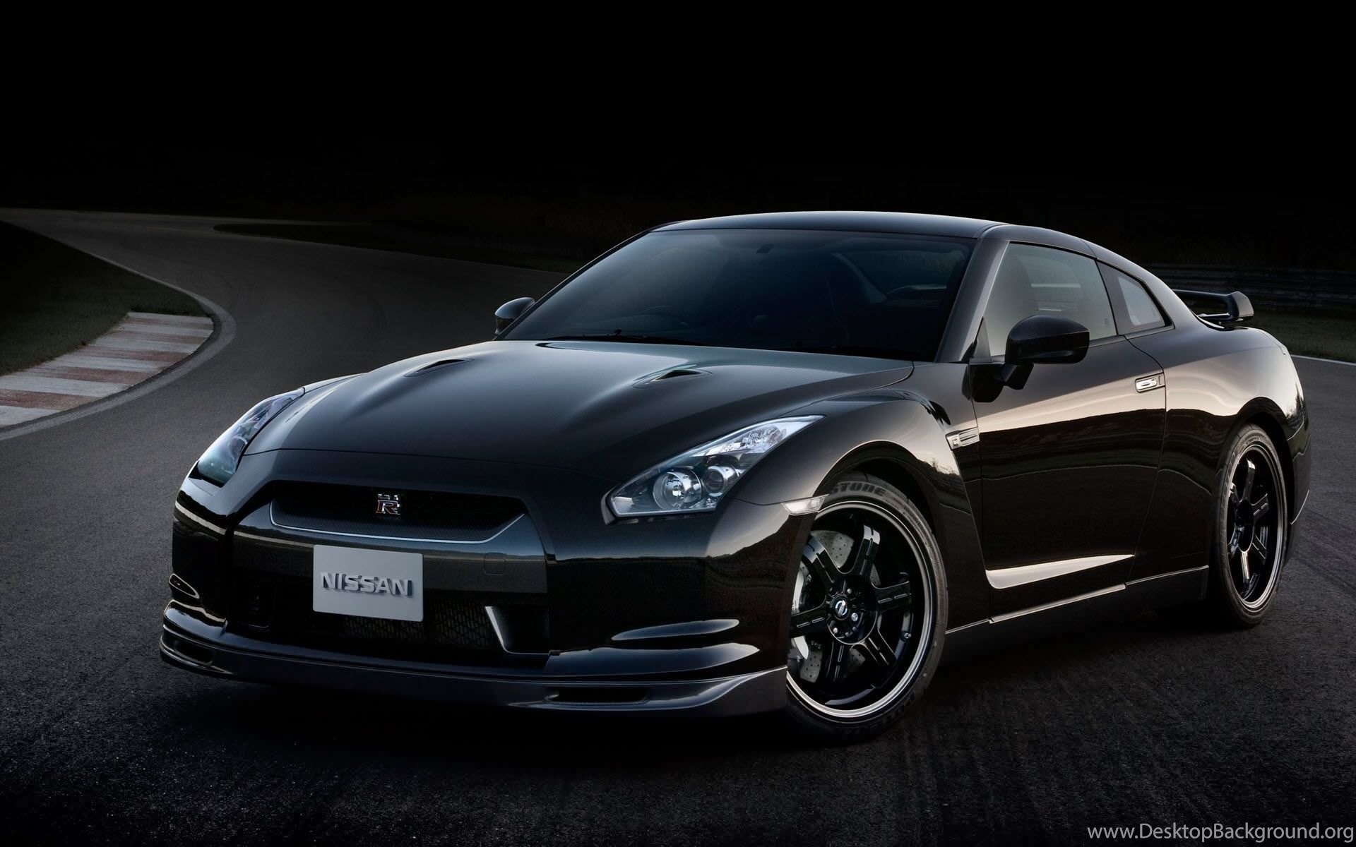 Download Cars Vehicles Side View Nissan Gt R R35 Wallpapers Desktop Background