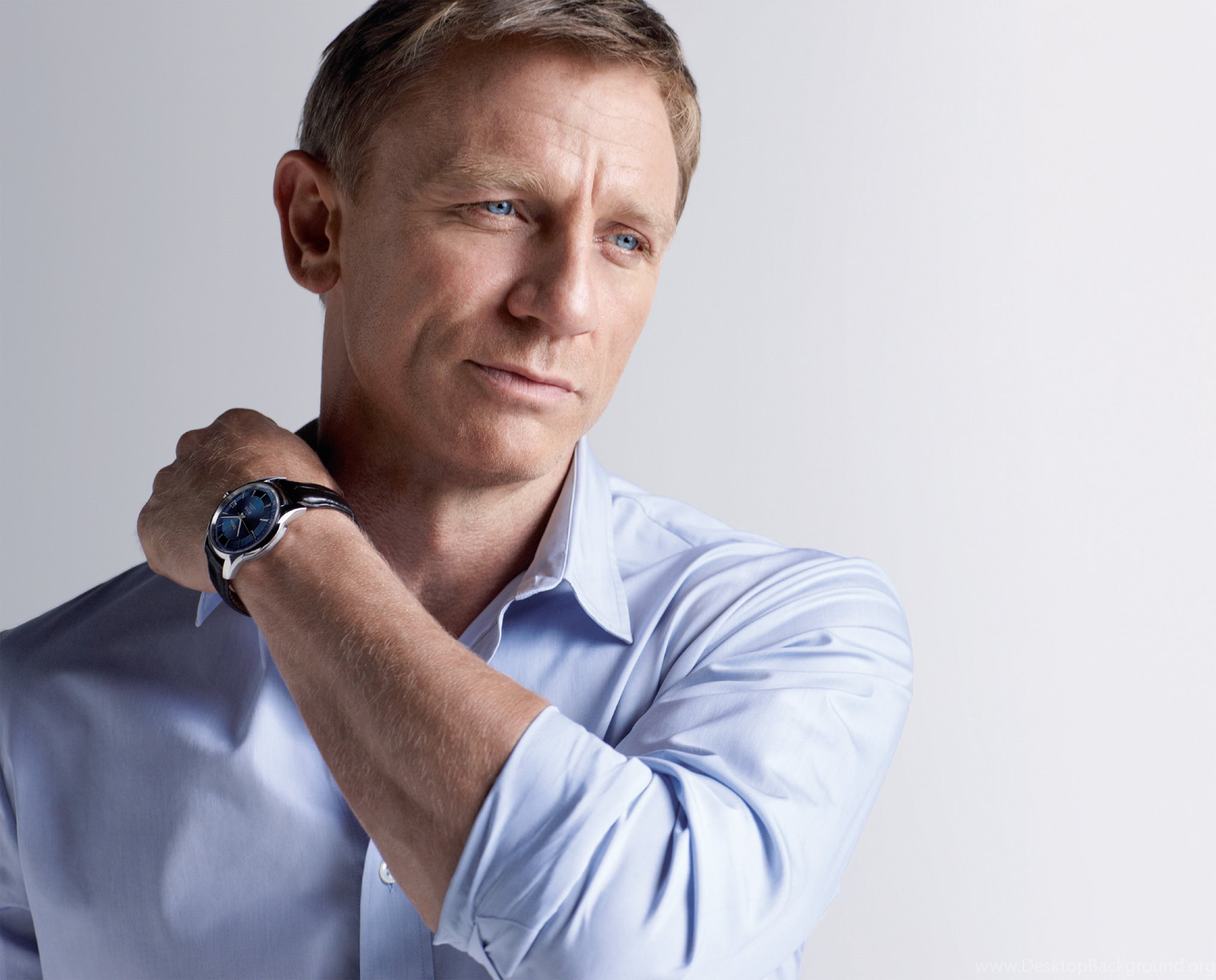 Download Daniel Craig Wallpapers Desktop Background. 