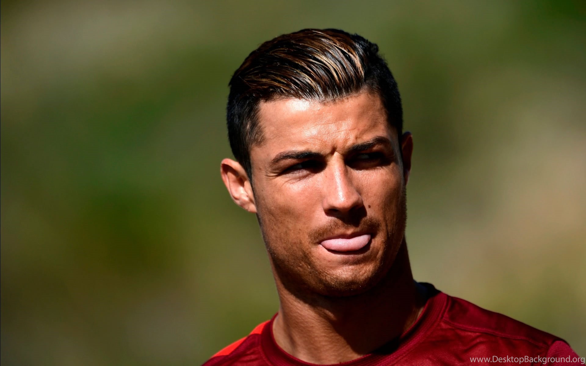 Ronaldo seen from behind with his new hairstyle during the Serie A match at  Allianz Stadium,