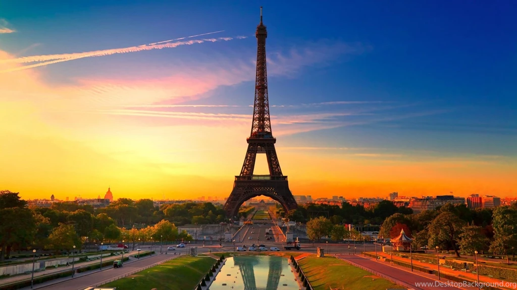 Eiffel Tower Wallpapers HD Pictures
