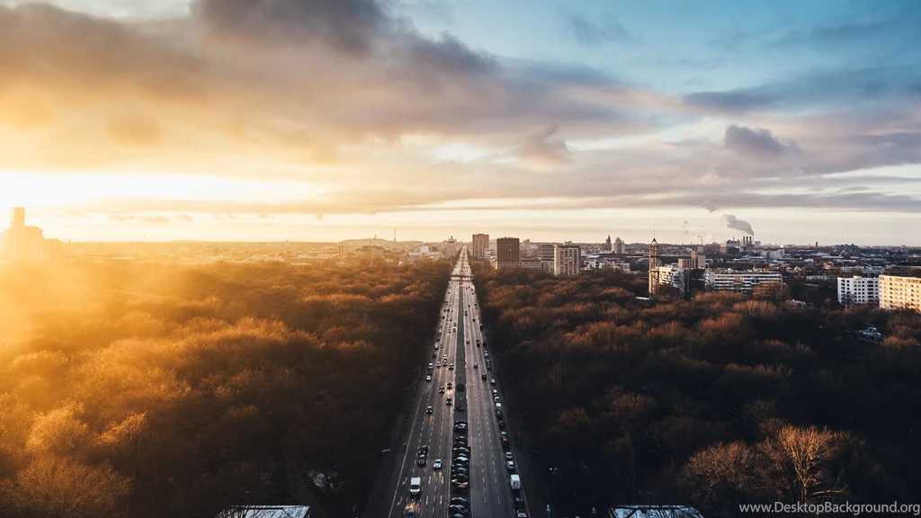 Sunset_at_Tiergarten_UHD.jpg
